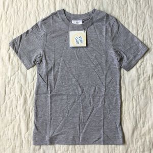 Hanna Andersson NWT Gray T-shirt 120 Size 6